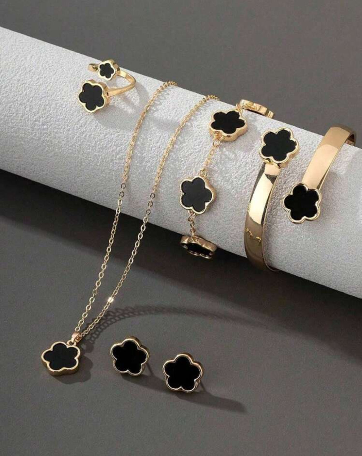 Set Black Bloom – Amarela Accesorios