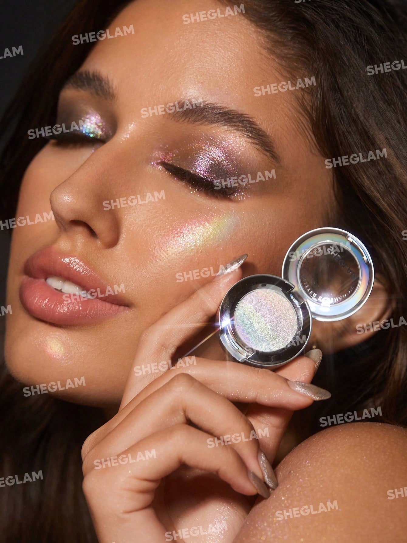 Sheglam Over The Rainbow Glitter Eyeshadow Topper - `Sombra Brillante